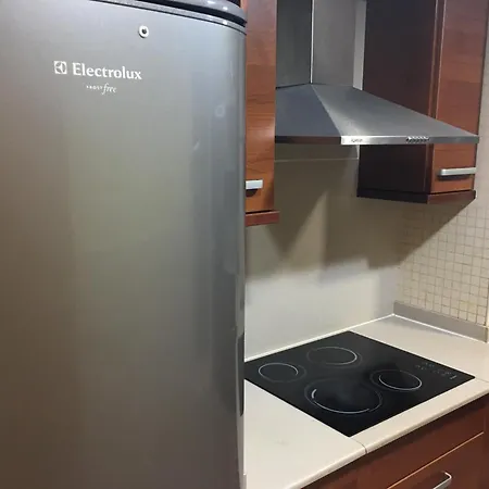 Spacious In With Shared Pool 85 M² Apartment