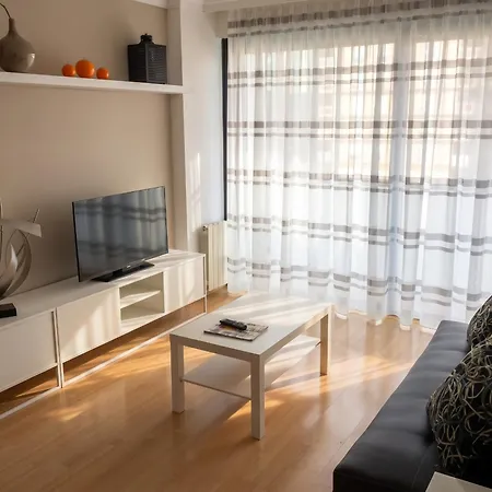 Appartement Spacious In With Shared Pool, 85 M²